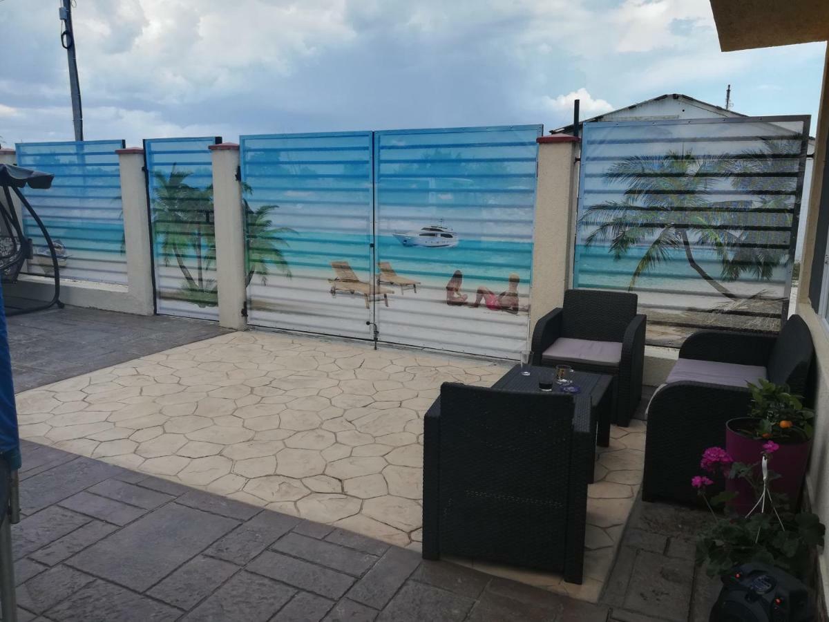 Casa Gogu Hotell Năvodari Exteriör bild